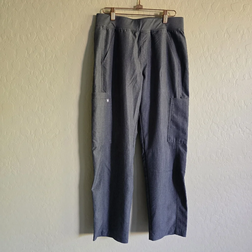 Figs Gray Cargo Pants with Comfortable Fit and Modern Design